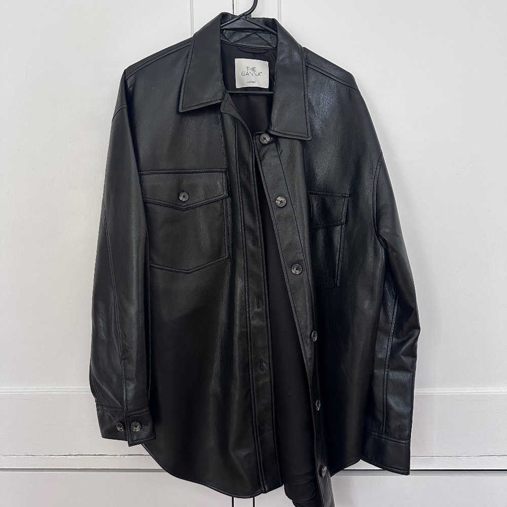 Aritzia Wilfred Ganna Shirt Jacket